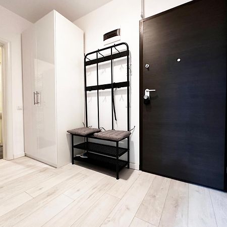 Smart Living Plaza Apartment Bucharest Exterior photo
